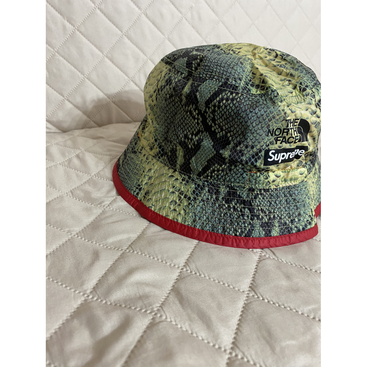 Hat Supreme x The North Face Green size 